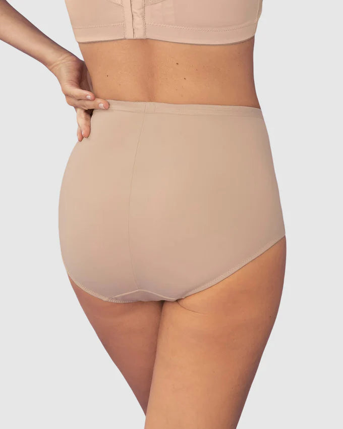 Panty clásico de control suave con excelente modelación