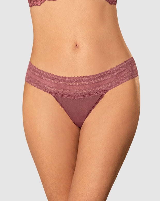 Panty estilo brasilera con laterales en encaje