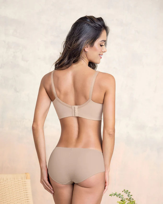 Brasier triangular de realce suave y espalda ancha Voila