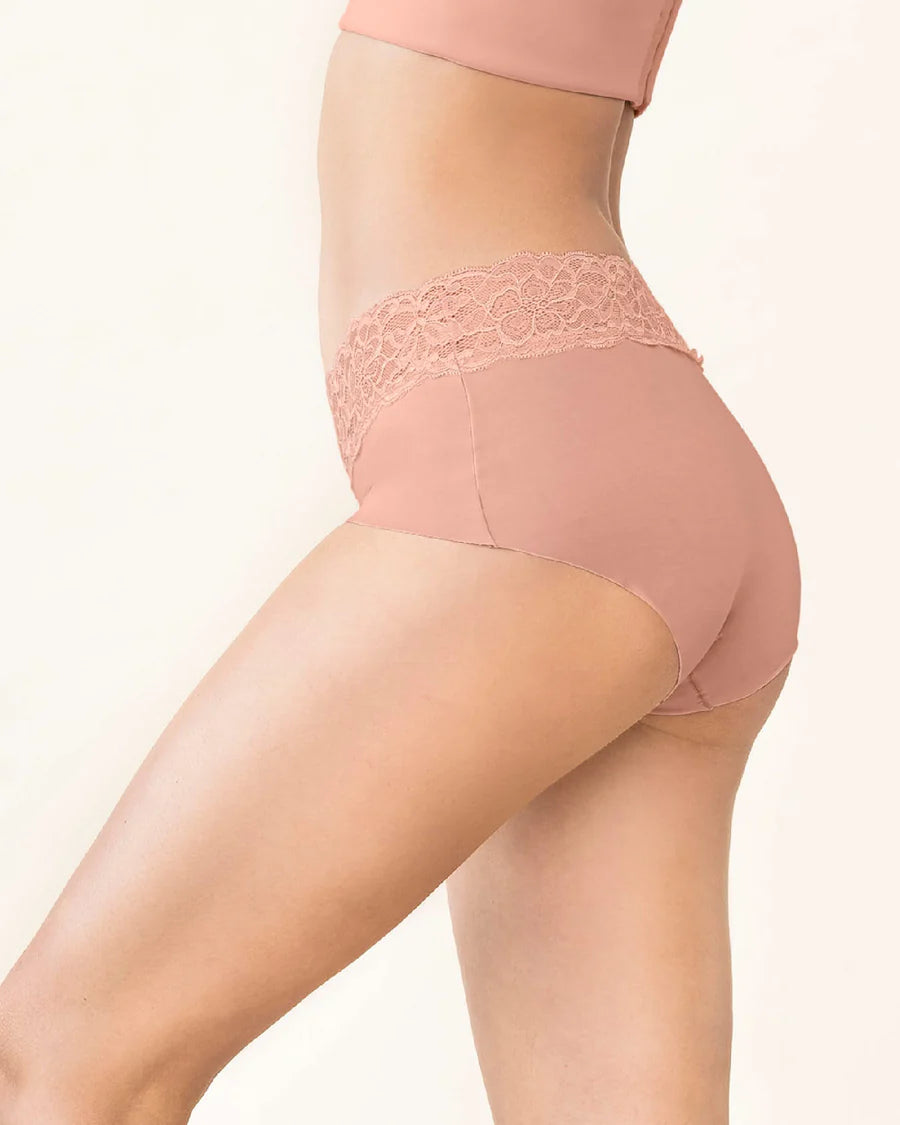 Panty hipster en tela ultraliviana con franja de encaje