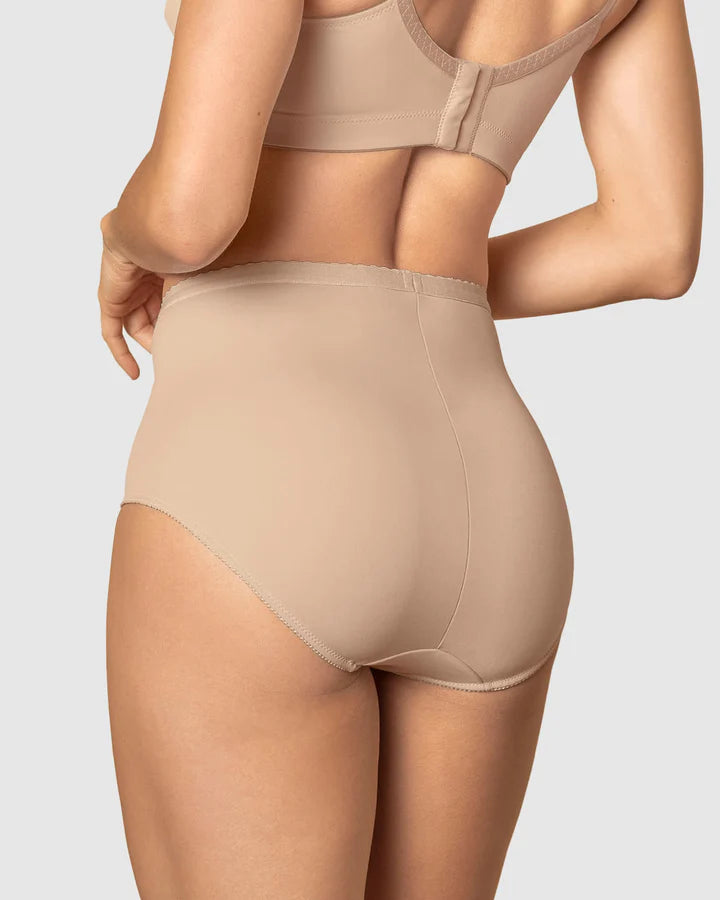 Panty clásico de control suave con excelente modelación