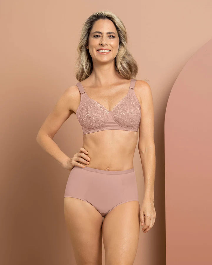 Panty clásico de control suave con excelente modelación